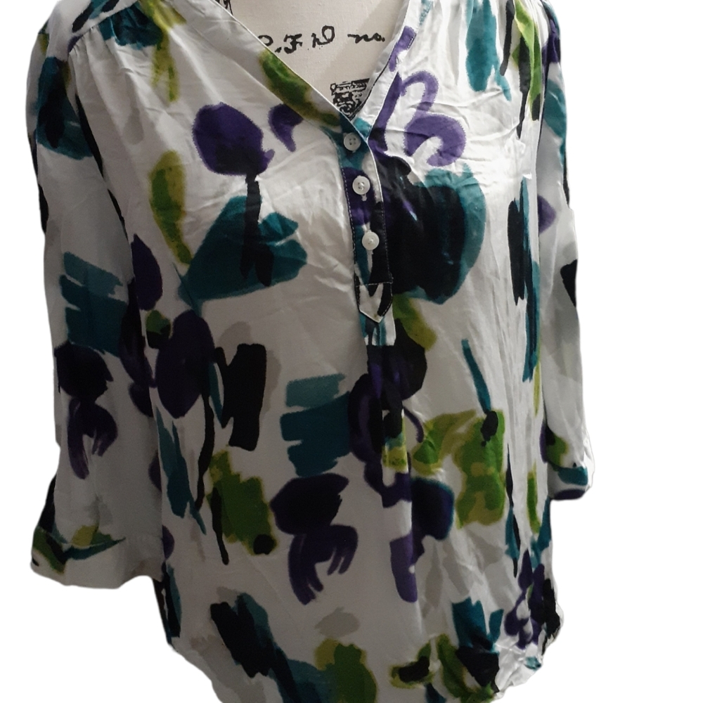 Womens sz Med Med white purple green Floral Blouse Relativity top